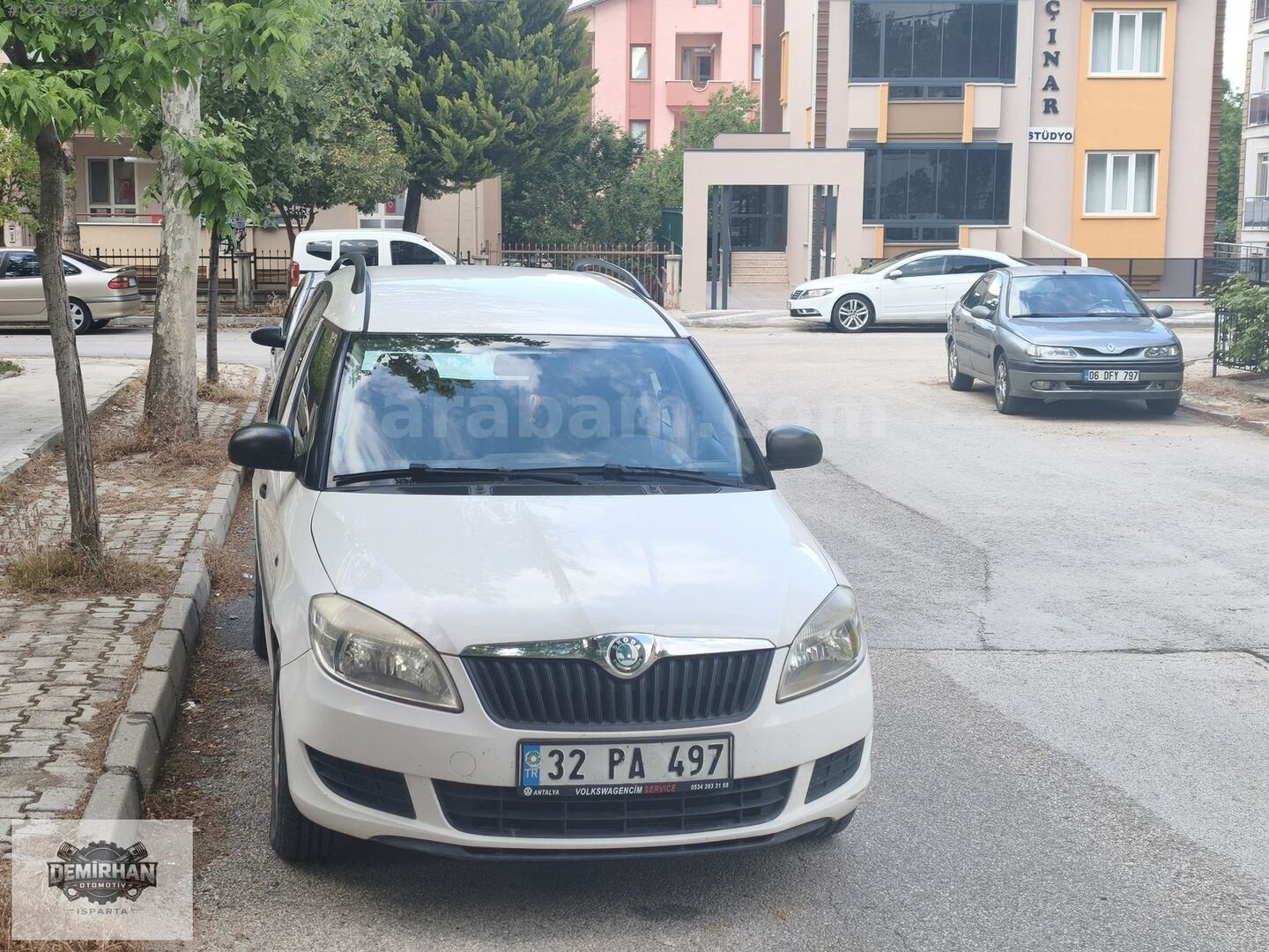 Galeriden Skoda Roomster 1.2 2011 Model Isparta 99.000 km Beyaz 3