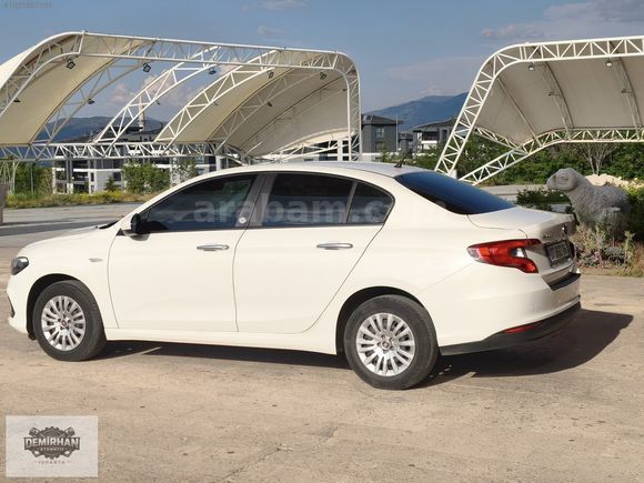 HATASIZ-BOYASIZ-HASAR KAYITSIZ 2023 FİAT EGEA 1.3 EASY