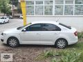 ORJİNAL 133000 KM DE 2015 MODEL SCODA RAPİD 1.2 AMBİTİON