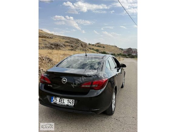 Astra sedan 1.6 Etition plus