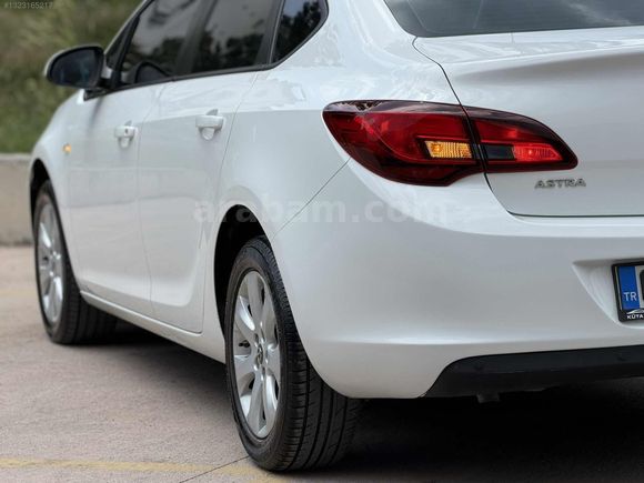79.000 km 2017 1.6 Edition Plus HATASIZ BOYASIZ 115 HP