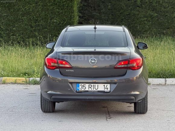 BOZTAŞ AUTO'DAN 2016 OPEL ASTRA 1.6 EDİTİON PLUS 62.KM
