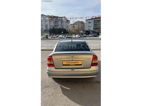2001 model Opel astra