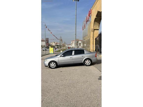 2001 model Opel astra