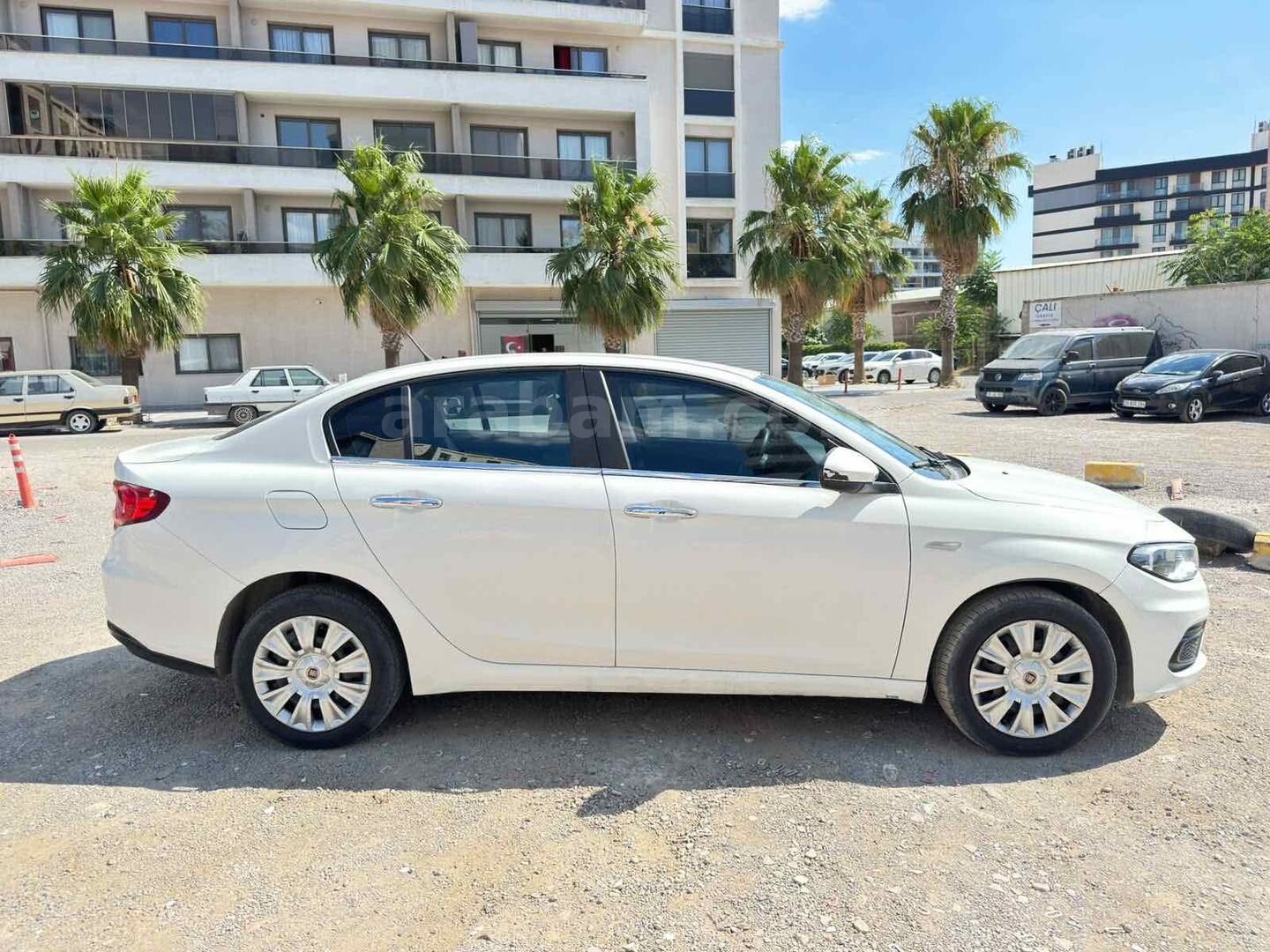 Galeriden Fiat Egea 1.3 Multijet Easy 2016 Model İzmir 198.000 km Beyaz 7