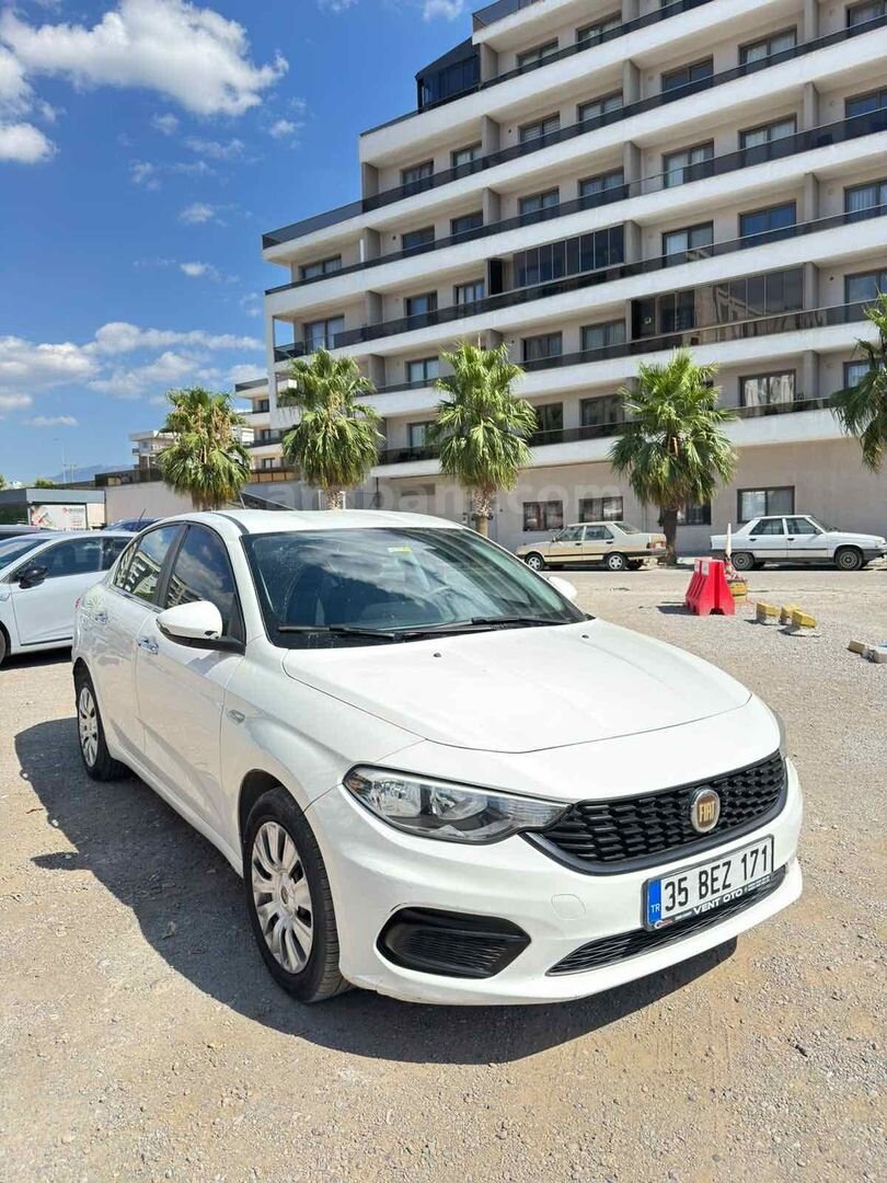 Galeriden Fiat Egea 1.3 Multijet Easy 2016 Model İzmir 198.000 km Beyaz 1