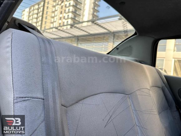 HATASIZ BOYASIZ 2004 MODEL RENAULT CLİO 1.4 BENZİN/LPG KLİMALI