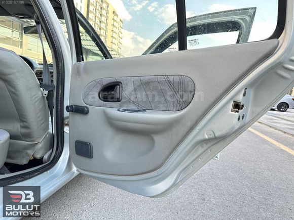 HATASIZ BOYASIZ 2004 MODEL RENAULT CLİO 1.4 BENZİN/LPG KLİMALI