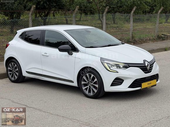 ÖZKAR'DAN 2020 RENAULT CLİO 1.3 TCE ICON 130 HP HATASIZ