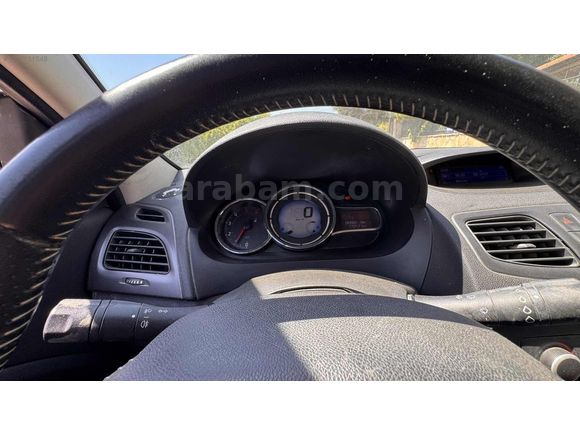 FLUENCE 1.5 MAKYAJLI KASA
