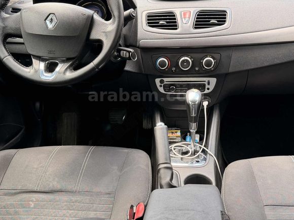 KA-CAR,DAN 2015 FLUENCE 260 BİNDE OTOMATİK AİLE ARACI