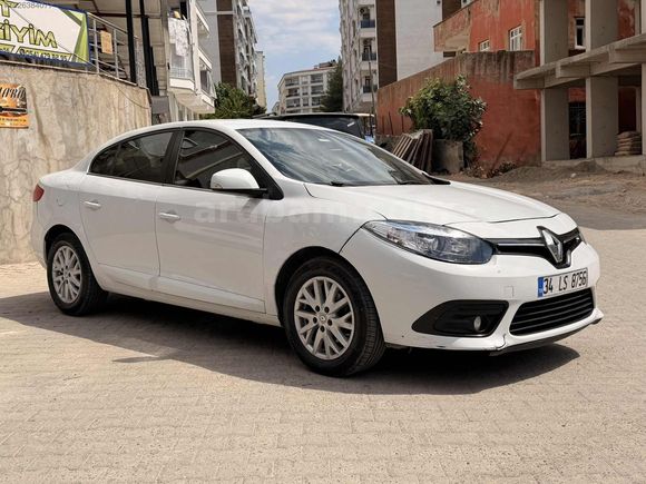 KA-CAR,DAN 2015 FLUENCE 260 BİNDE OTOMATİK AİLE ARACI