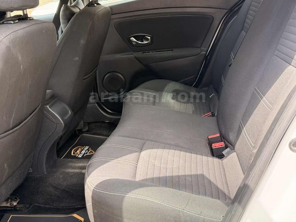 KA-CAR,DAN 2015 FLUENCE 260 BİNDE OTOMATİK AİLE ARACI
