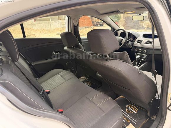 KA-CAR,DAN 2015 FLUENCE 260 BİNDE OTOMATİK AİLE ARACI