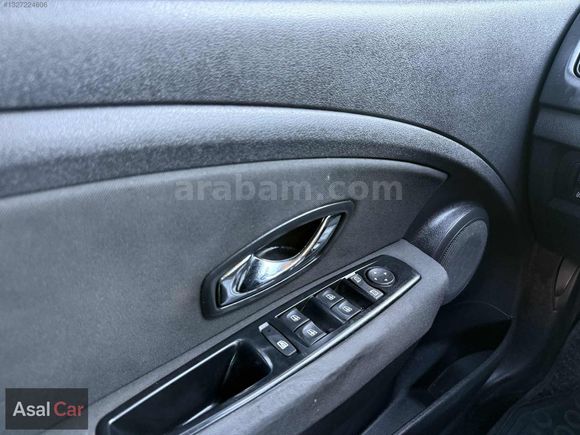 2015 MODEL MAKYAJLI TOUCH HATASIZ BOYASIZ DİZEL OTOMATİK
