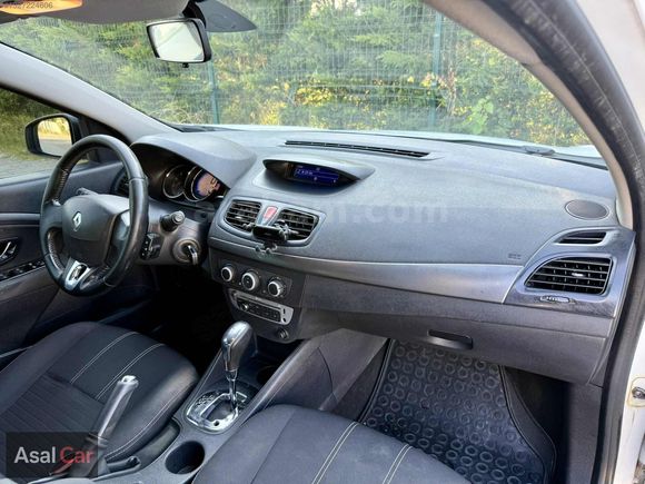 2015 MODEL MAKYAJLI TOUCH HATASIZ BOYASIZ DİZEL OTOMATİK