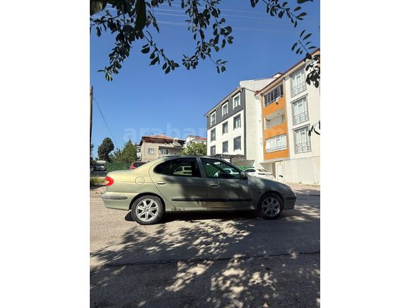 Sahibinden Renault Megane 1.6 Alize 2004 Model
