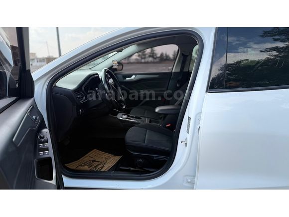 USCAR'dan 2021 FOCUS 1.5 TREND X 126 bi km Bakımlı Temiz