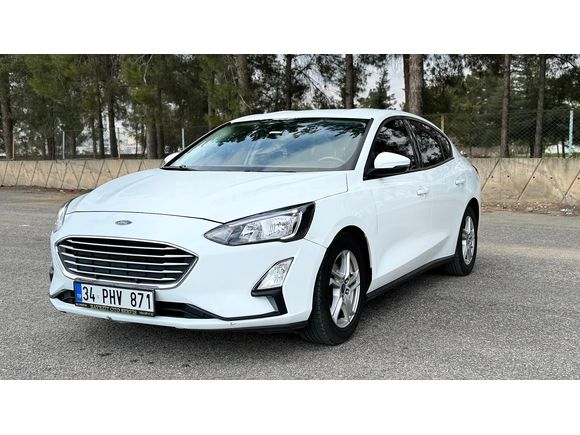 USCAR'dan 2021 FOCUS 1.5 TREND X 126 bi km Bakımlı Temiz