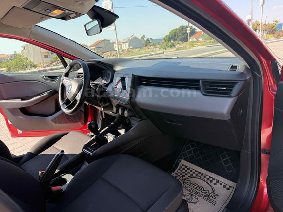 Sahibinden Renault Clio 1.0 SCe Joy 2023 Model İzmir