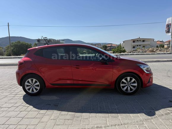 Sahibinden Renault Clio 1.0 SCe Joy 2023 Model İzmir