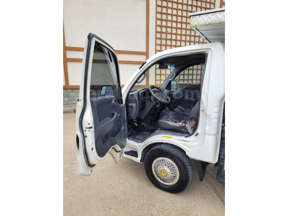 Galeriden Kia Bongo K2700 DLX Rize