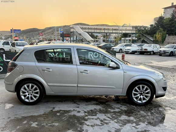 ROYAL AUTO'dan ASTRA 1.6 115hp ENJOY HATASIZ 193km