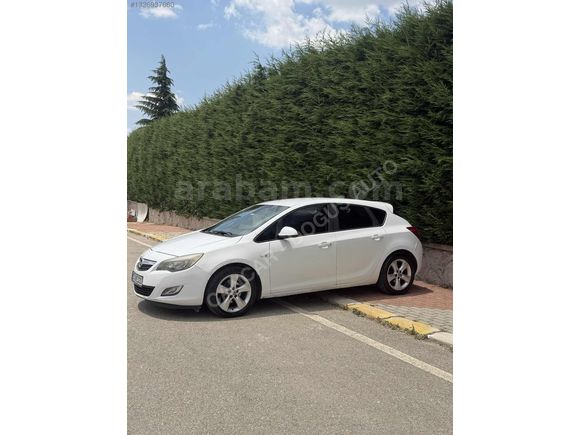 Hatasız ayarında tamirciden satılık Opel