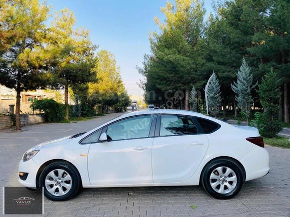 YAVUZ AUTO'DAN 2015 MODEL OPEL ASTRA TERTEMİZ ECCO FLEX