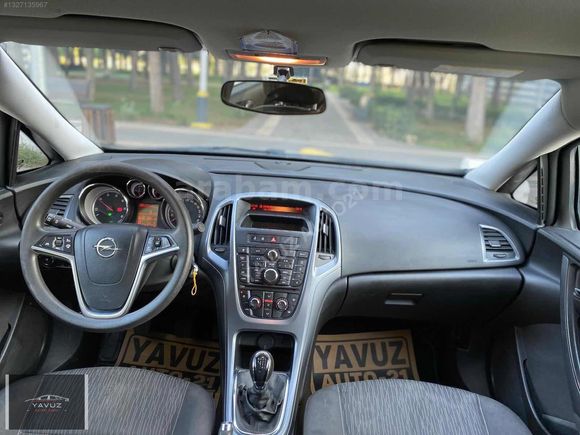YAVUZ AUTO'DAN 2015 MODEL OPEL ASTRA TERTEMİZ ECCO FLEX