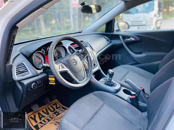 YAVUZ AUTO'DAN 2015 MODEL OPEL ASTRA TERTEMİZ ECCO FLEX