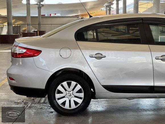 2010 RENAULT FLUANCE 1.6 EXPRESSİON 220 BİN KM'DE 105 HP ! !