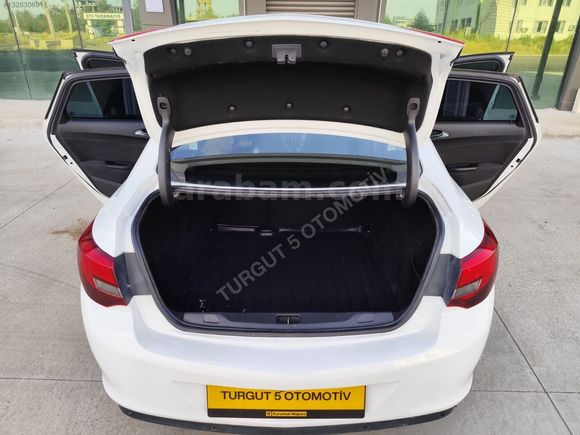 2018 MODEL OTOMOTİK 1.6 DİZEL DESİGN PAKET TEMİZ VE BAKİMLİ