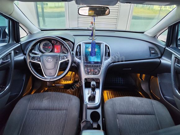 2018 MODEL OTOMOTİK 1.6 DİZEL DESİGN PAKET TEMİZ VE BAKİMLİ