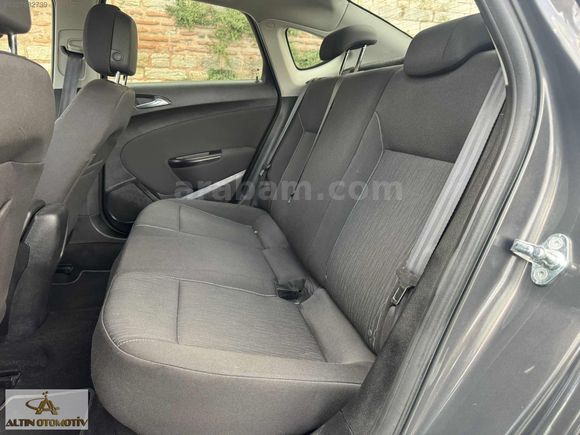 2017 ÇIKIŞLI 1.6 DİZEL OTOMATİK VİTES OPEL ASTRA DESING