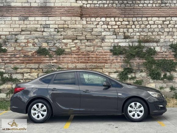 2017 ÇIKIŞLI 1.6 DİZEL OTOMATİK VİTES OPEL ASTRA DESING