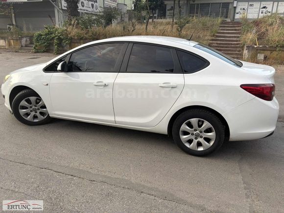 2017 DİZEL OTOMATİK BEYAZ GÜVERCİN