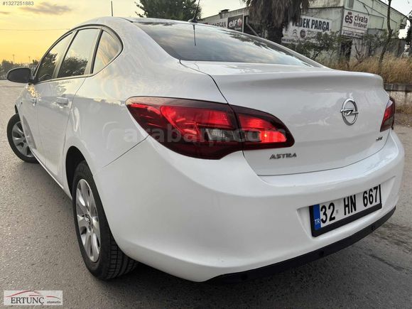 2017 DİZEL OTOMATİK BEYAZ GÜVERCİN