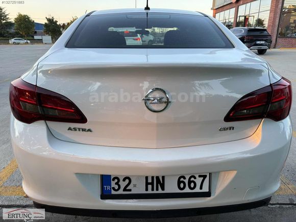 2017 DİZEL OTOMATİK BEYAZ GÜVERCİN