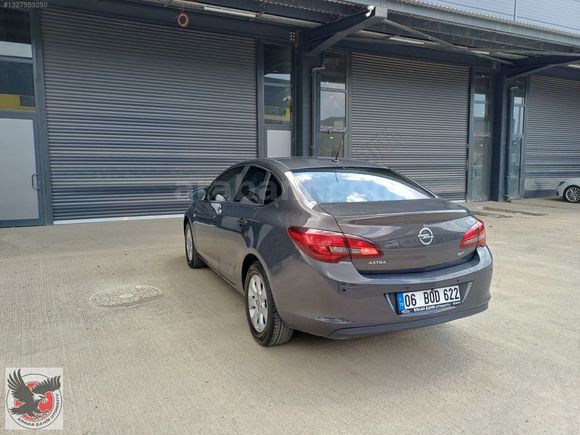 2016 DESİGN PAKET DİZEL OTOMATİK 138 bin km'de