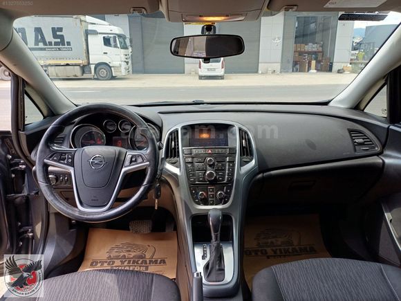 2016 DESİGN PAKET DİZEL OTOMATİK 138 bin km'de