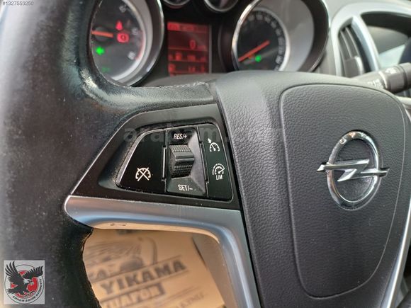 2016 DESİGN PAKET DİZEL OTOMATİK 138 bin km'de