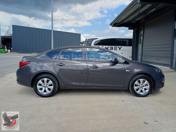 2016 DESİGN PAKET DİZEL OTOMATİK 138 bin km'de