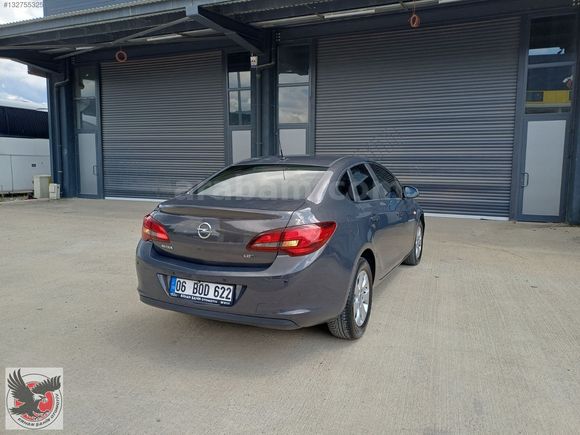 2016 DESİGN PAKET DİZEL OTOMATİK 138 bin km'de