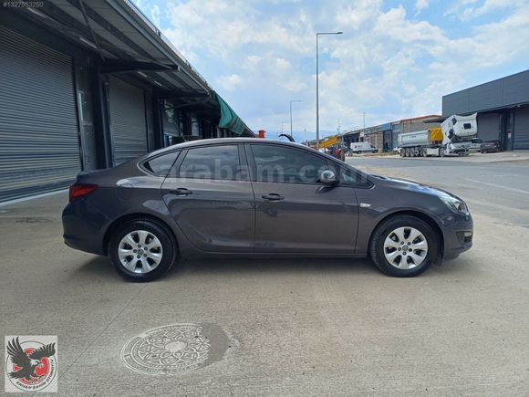 2016 DESİGN PAKET DİZEL OTOMATİK 138 bin km'de