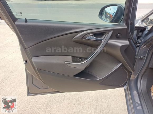 2016 DESİGN PAKET DİZEL OTOMATİK 138 bin km'de