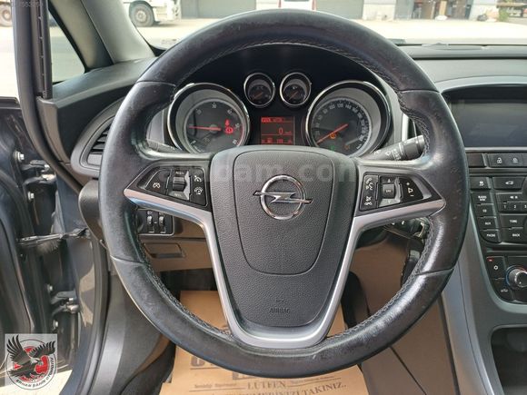 2016 DESİGN PAKET DİZEL OTOMATİK 138 bin km'de