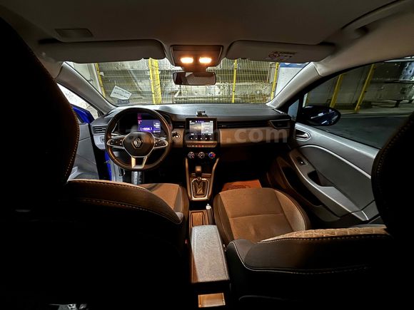 Sahibinden Renault Clio 1.0 TCe Evolution 2023 Model  