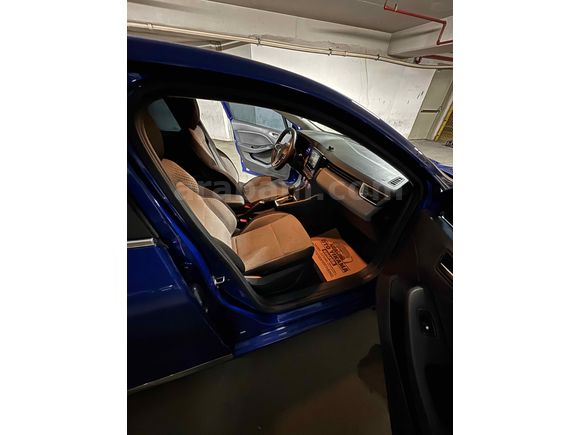 Sahibinden Renault Clio 1.0 TCe Evolution 2023 Model  