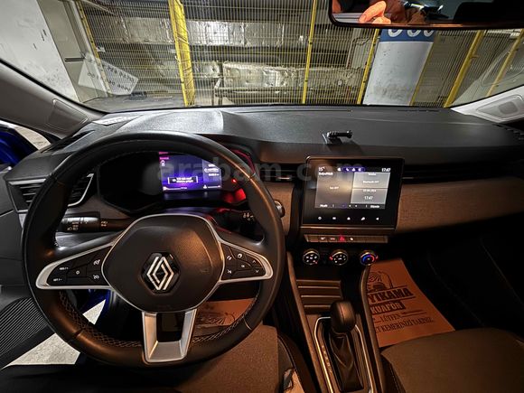 Sahibinden Renault Clio 1.0 TCe Evolution 2023 Model  